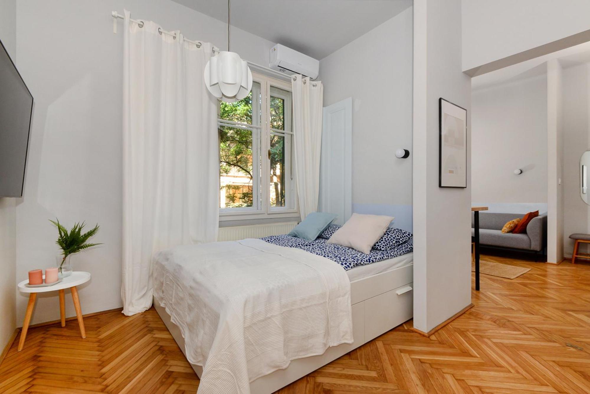 Monochrome Chic Apartments R613 Budapest Exterior photo