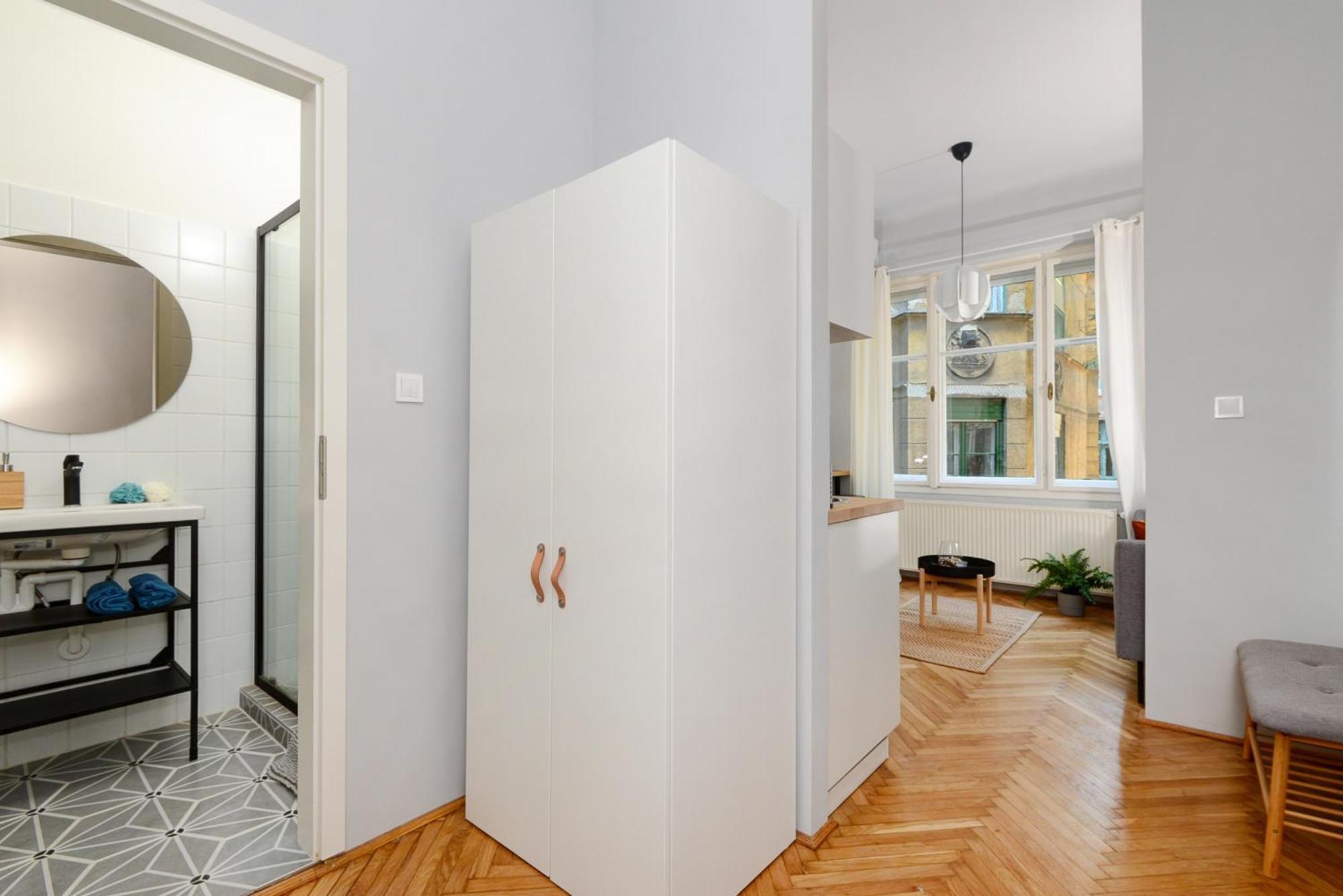 Monochrome Chic Apartments R613 Budapest Exterior photo